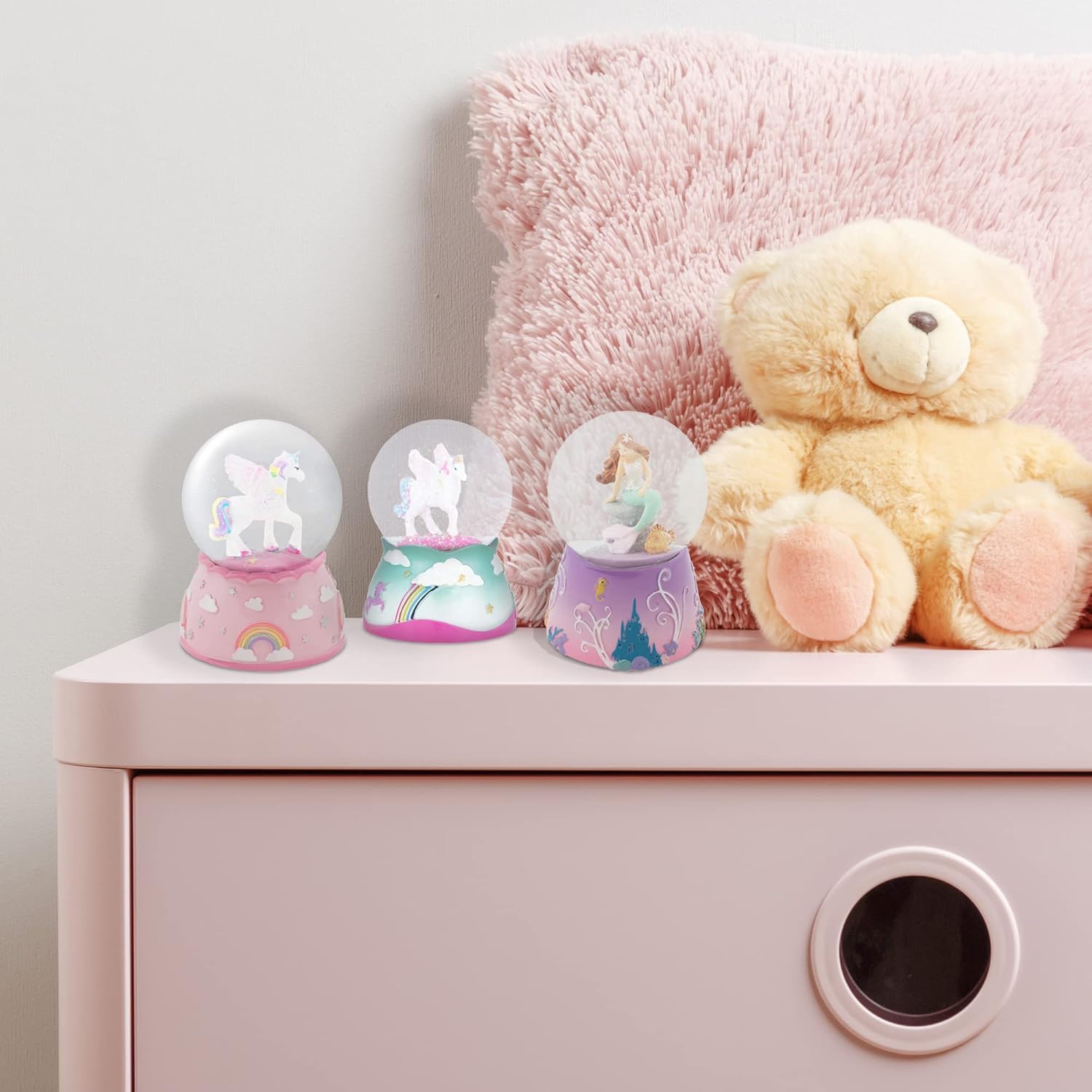 Elanze Designs Unicorn Rainbows Musical Snow Globe Decor